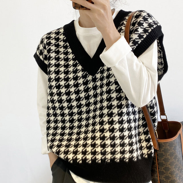 New Women Houndstooth Loose Knitted Vest Sweater V Neck Sleeveless Thick Casual Sweater Suits Female Waistcoat Chic Tops 17502